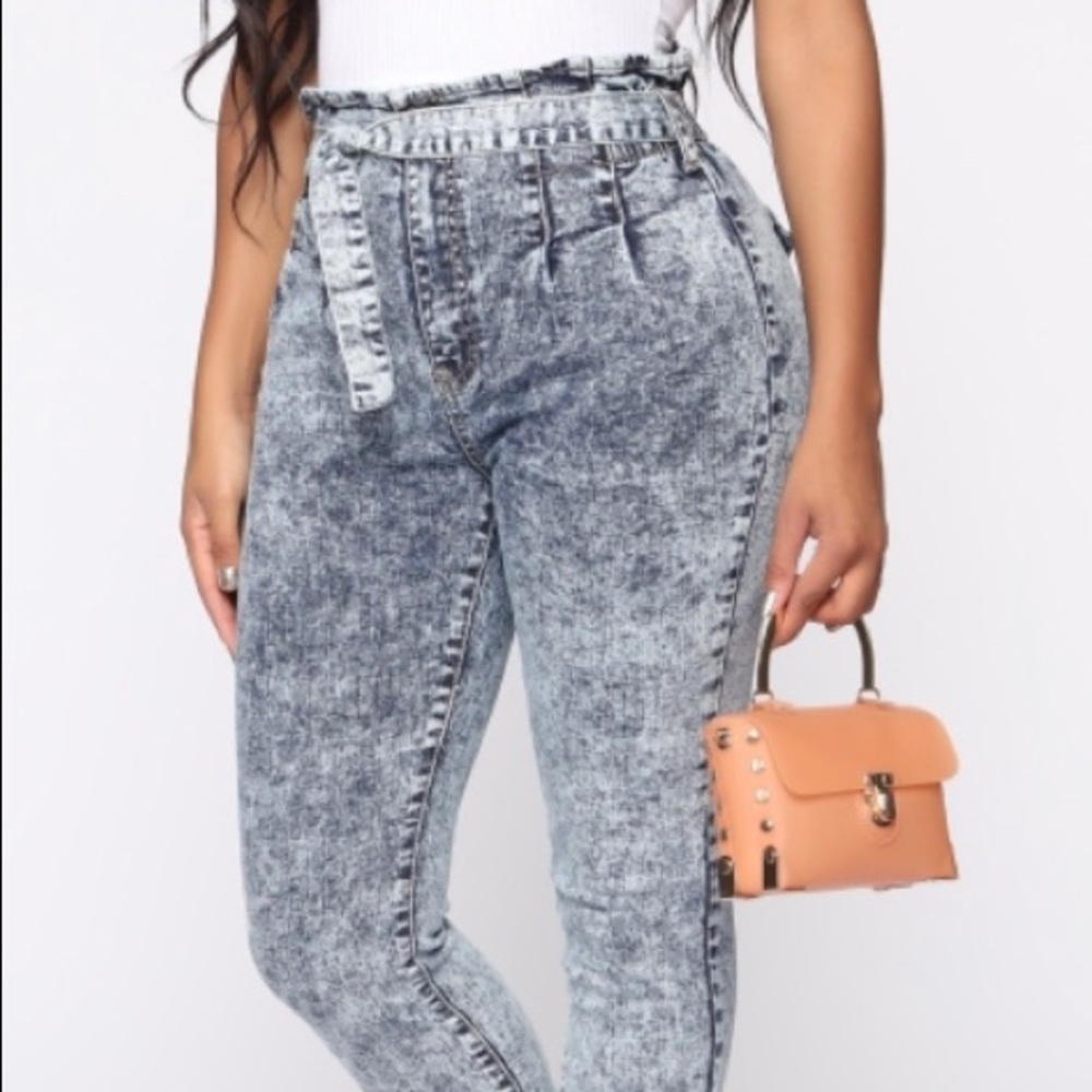 🧡 Be Cautious Paperbag Jeans Acid Wash